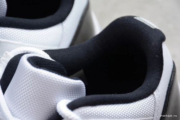 528895-153  528895-153 Retro Concord Jordan 11 Low 0802